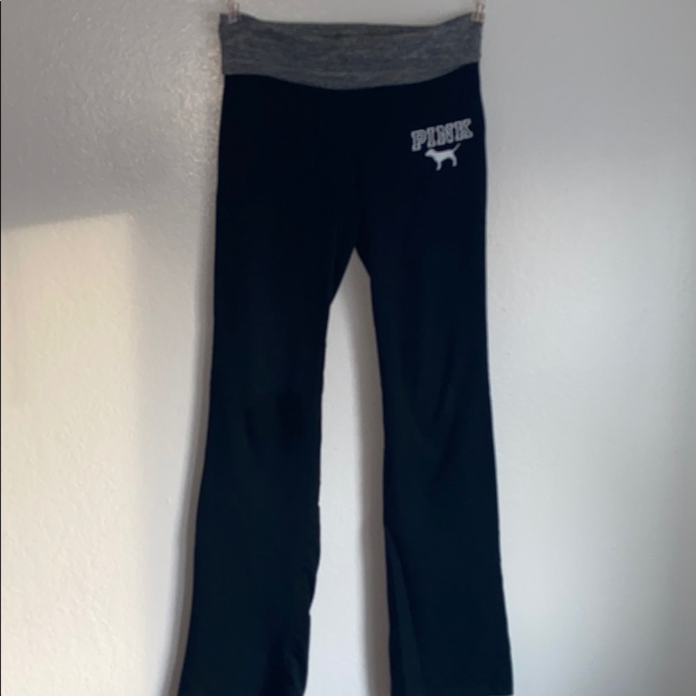 Victoria’s Secret pink yoga pants